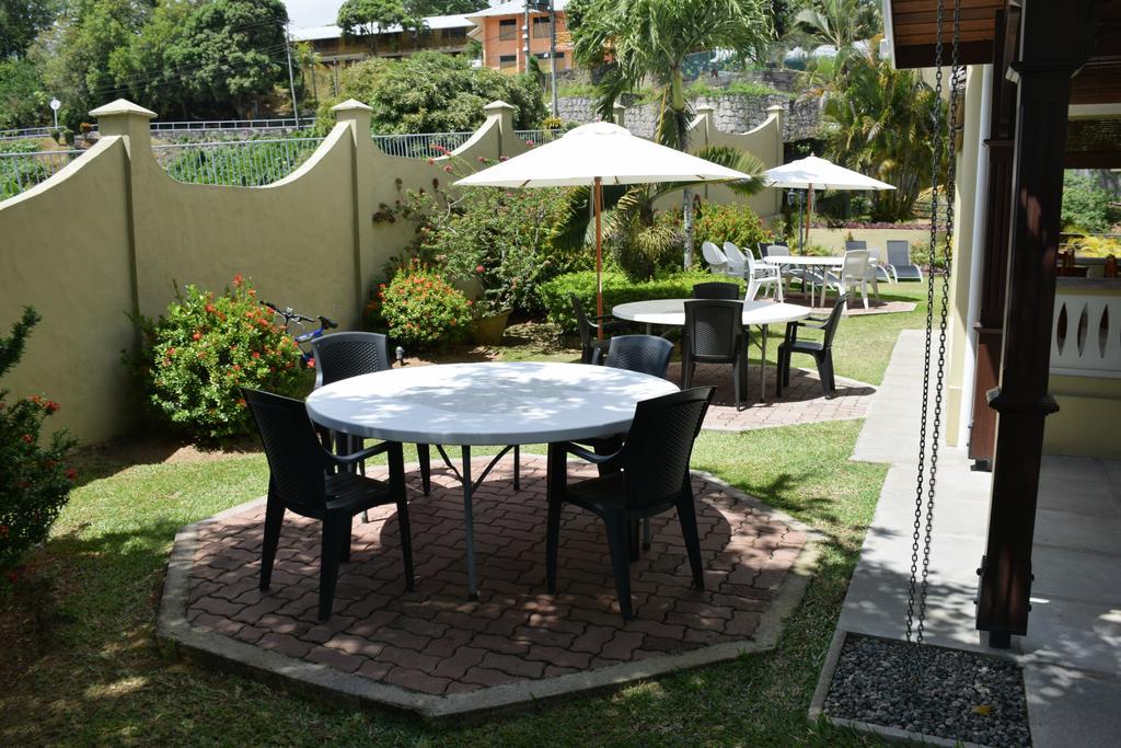 Bel Air Hotel Victoria Bagian luar foto